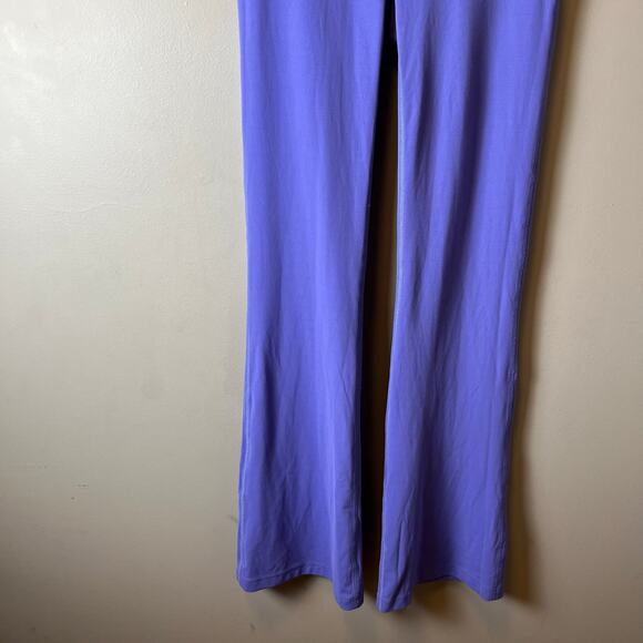 Lululemon Groove Super High Rise Flared Pant Nulu Charged Indigo 33” Size 4 - Picture 3 of 7